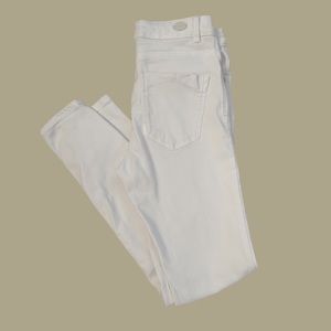 White Zara Stretchy Skinny Jeans w/ care tags